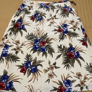 Charter Club midi skirt 💯 % silk 8P floral print